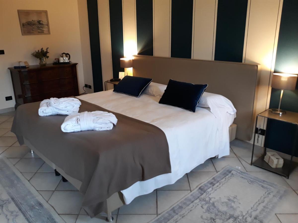 Relais Juliette Hotell La Morra Exteriör bild